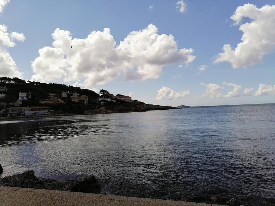 T 2 A 5 Mn A Pied De La Mer Sanary-sur-Mer Exteriér fotografie